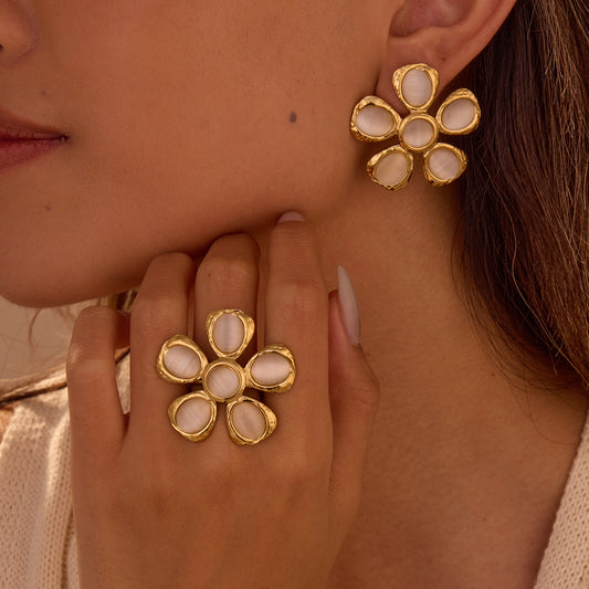 Vintage 18K Gold Stainless Steel High Grade Cat Eye Hammer Pattern Floral Earrings Eardrops