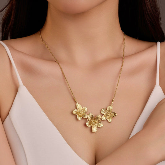 Light Luxury Necklace Fashionable Floral Clavicle Chain Small Fresh High Grade Embellished Necklace Necklace Women