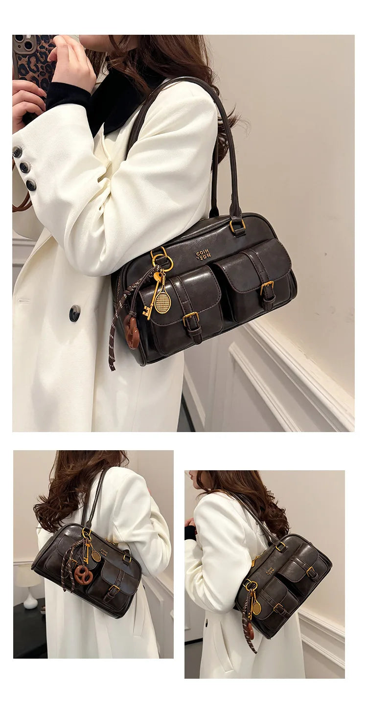 Women's Retro Solid Color Pu Leather Shoulder Bag with Multiple Pockets Large Capacity Comes with A Detachable Accessory Charm