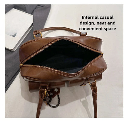 Women's Retro Solid Color Pu Leather Shoulder Bag with Multiple Pockets Large Capacity Comes with A Detachable Accessory Charm
