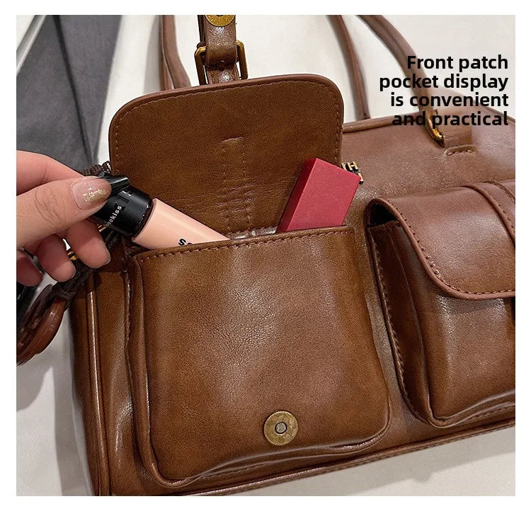 Women's Retro Solid Color Pu Leather Shoulder Bag with Multiple Pockets Large Capacity Comes with A Detachable Accessory Charm