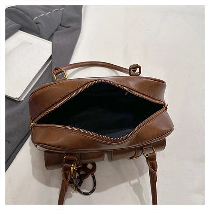 Women's Retro Solid Color Pu Leather Shoulder Bag with Multiple Pockets Large Capacity Comes with A Detachable Accessory Charm