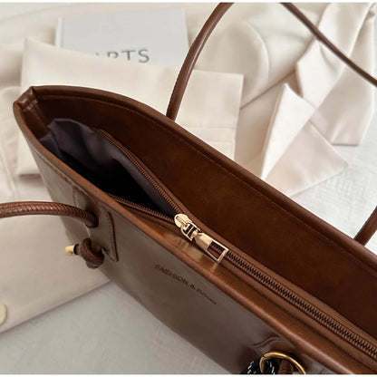 European American Retro Tote Bag, Korean Fashion Shoulder Bags Advanced Simple Handbag New Large Capacity Pendant Versatile Bags